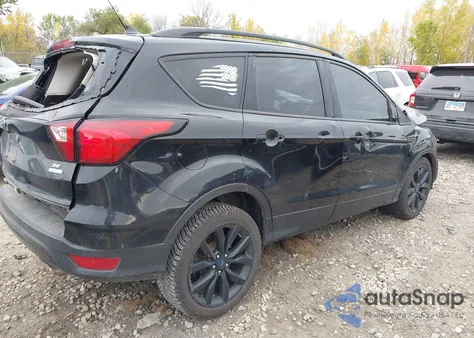 2019 Ford Escape Se z USA, uszkodzony, nr VIN 1FMCU0GD5KUA64018